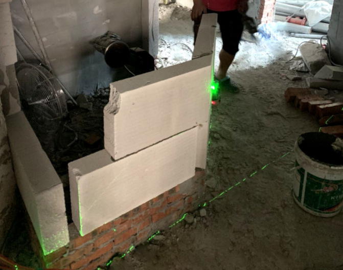喜大普奔 | 熱烈慶祝柏天酒店6-7樓隔墻裝飾工程順利完工?。。? /></a></div>
                        <div   id=